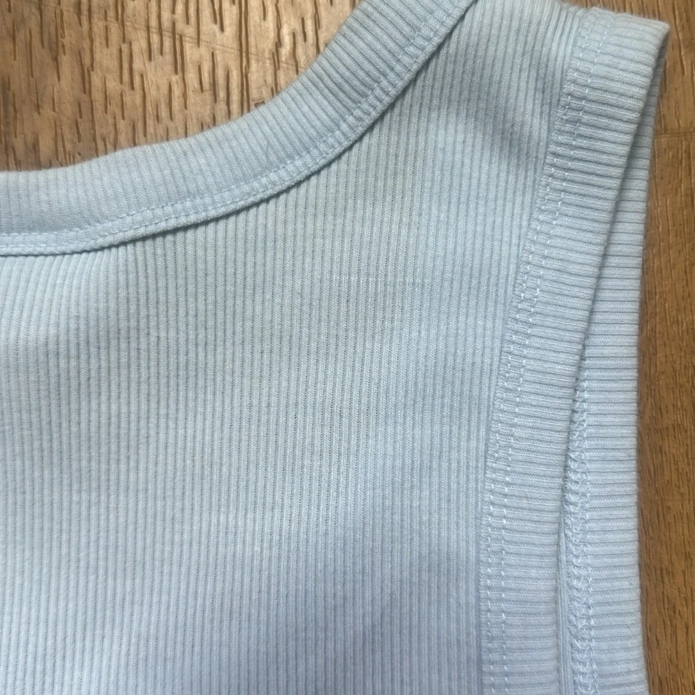 Universal Thread Women's Light Blue Ribbed Racerback‎ Tank - Picture 8 of 9